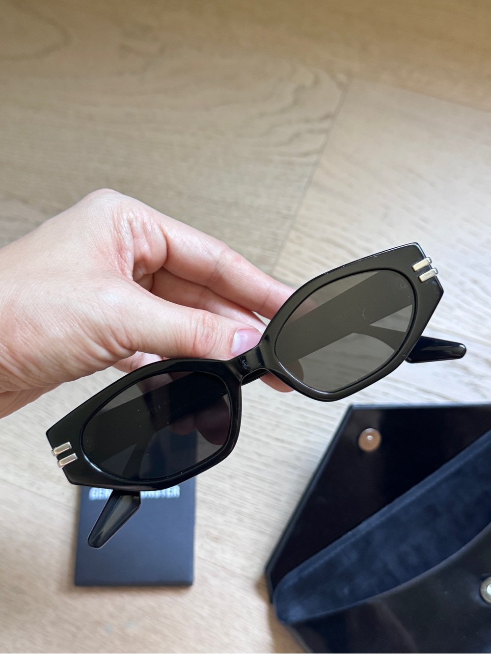 GENTLE MONSTER Ghost Black Frame Sunglasses Zeiss lenses - Picture 1 of 15